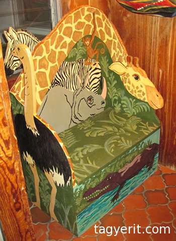 Jungle animal bench