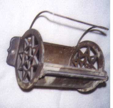 1883 Toilet paper holder